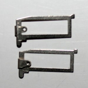 2 metalowe ramy starych parowozów - Piko H0