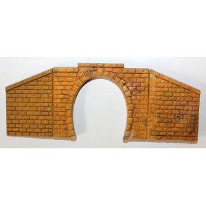 Portal z przyporami tunelu N